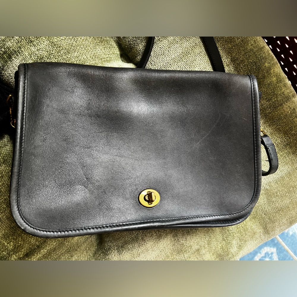 Vintage Coach Penny Pocket Purse Crossbody